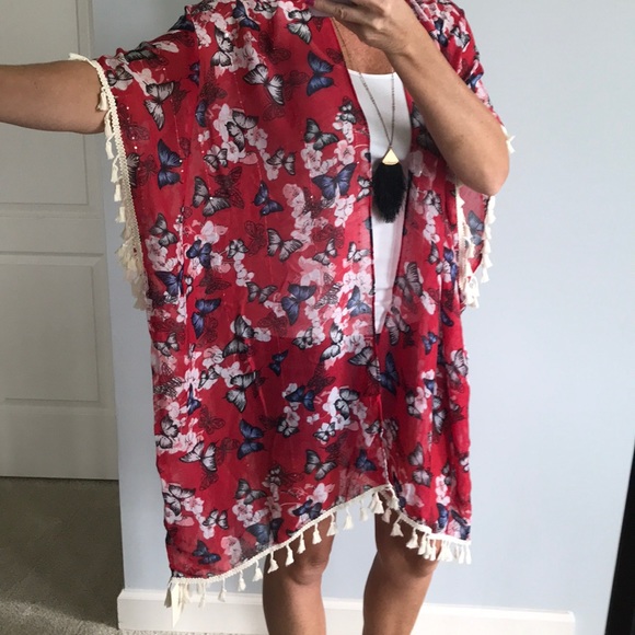 Red, Floral & Butterfly Print Kimono - Picture 6 of 8